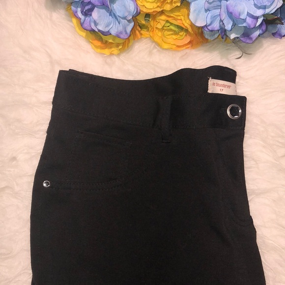 No Boundaries Women’s Black Stretch Pants 17 - Picture 2 of 10